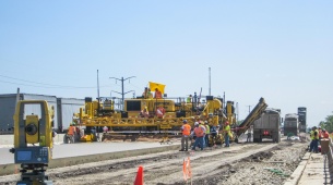 Topcon stellt Robotik-System für Betonierarbeiten vor